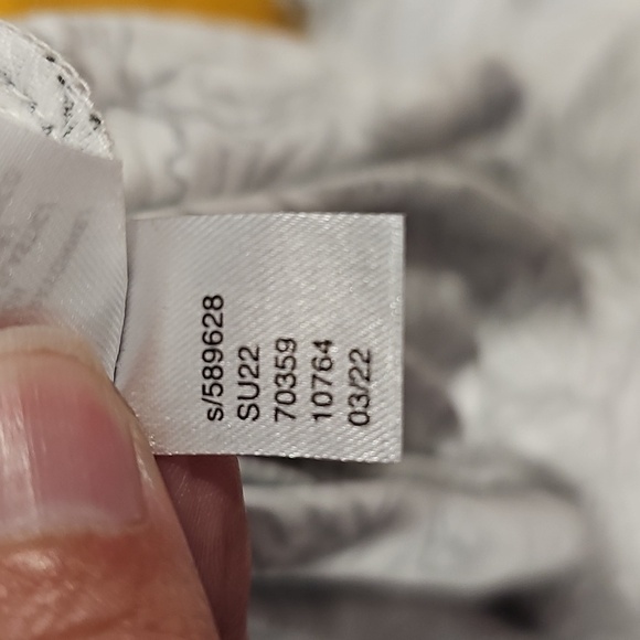 Ann Taylor Loft Sz L Top MSRP $49 - Picture 7 of 7